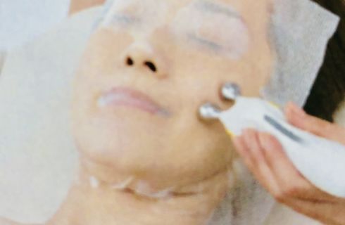 顔筋トレーニングエステ