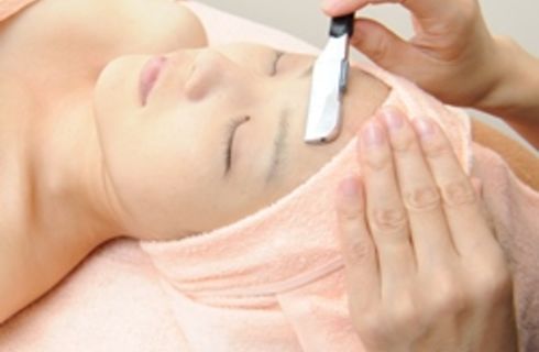 お顔そりエステ