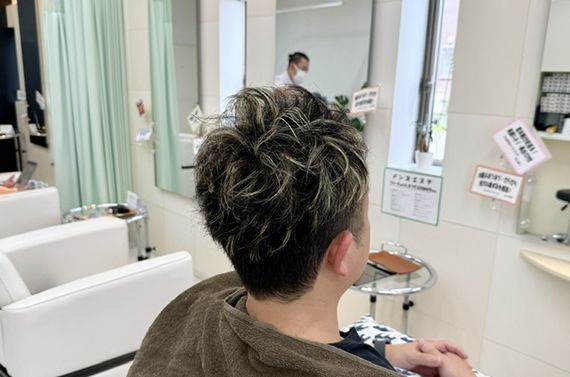 【君津市・木更津市】金髪メッシュはおすすめと人気の理美容室エンゼルヘアサロンにお任せください。