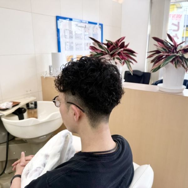 メンズのパーマは君津市・木更津市のエンゼルヘアサロンが上手だと人気です。