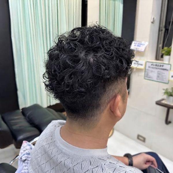 メンズパーマが得意な君津市・木更津市の理美容室エンゼルヘアサロンがおすすめだと人気です。
